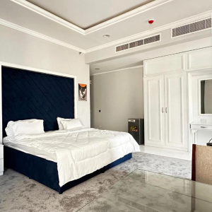 Monthly Rent- Queen Studio in Abraj INN Plaza (National Museum)